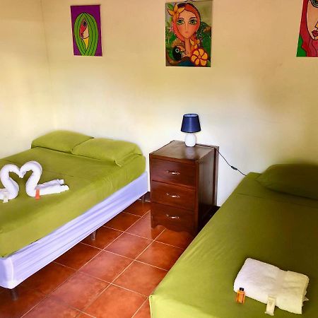 Casa Lula Leon Hostal Exterior foto