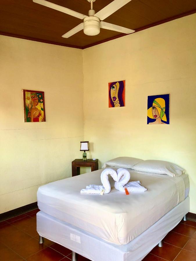 Casa Lula Leon Hostal Exterior foto
