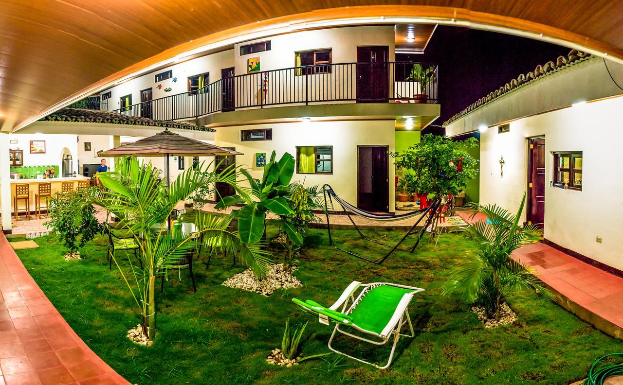 Casa Lula Leon Hostal Zimmer foto